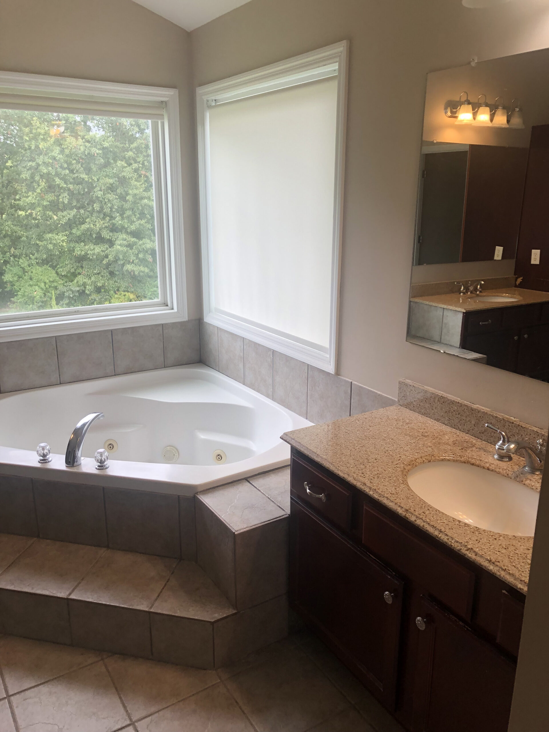 20250602 bath before (3)