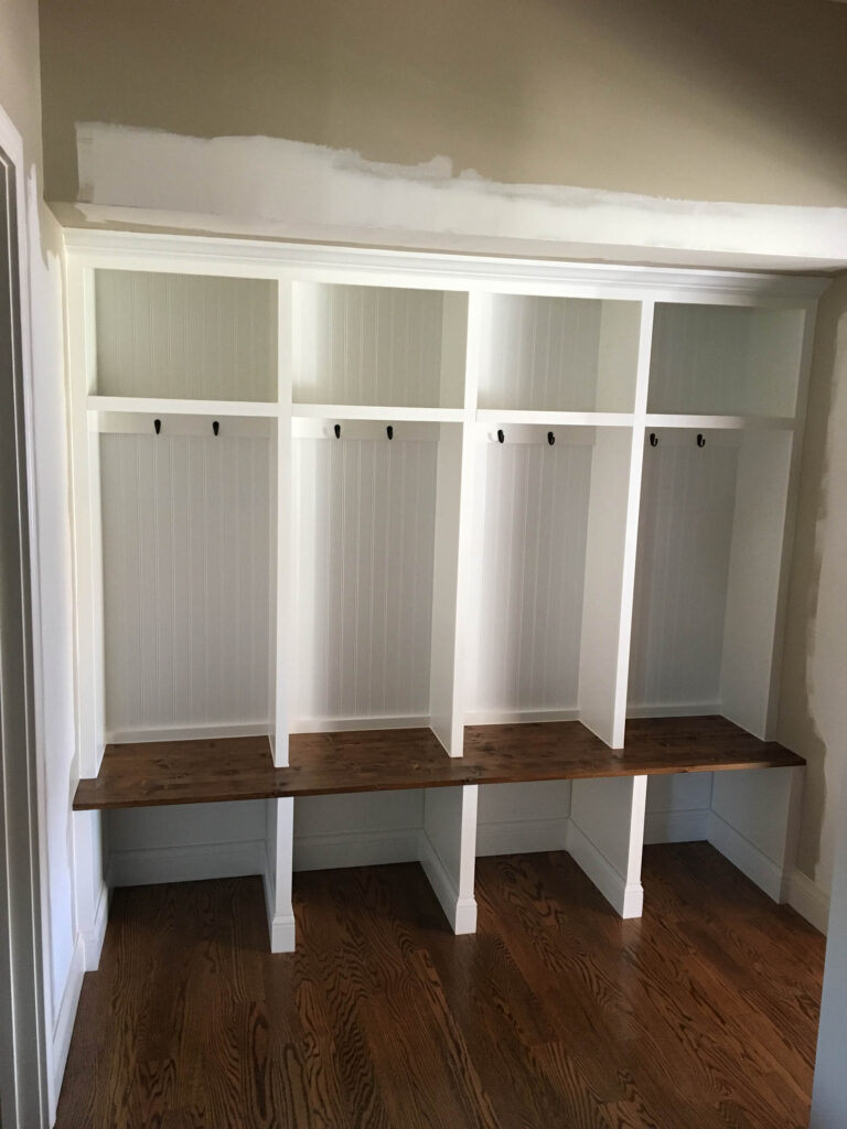mudroom shelves 20171013
